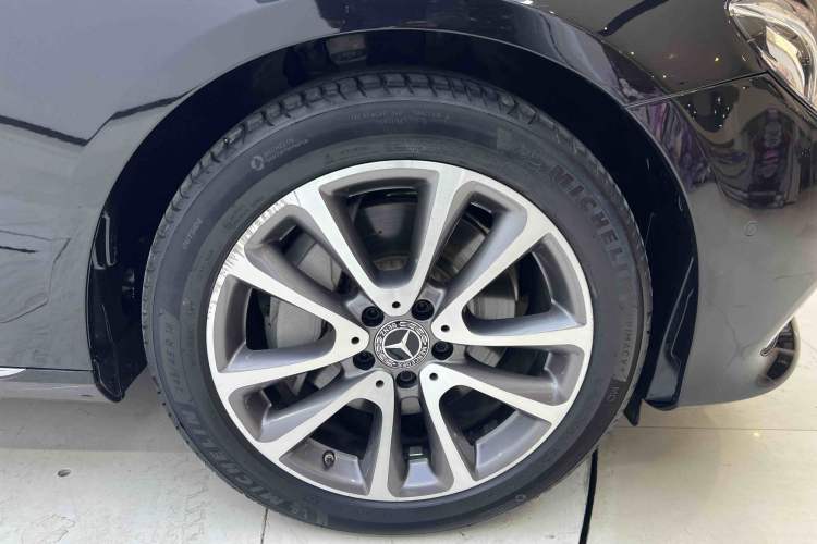 Used Mercedes-Benz E-Class 2019 Facelifted E 300 L Stylish Version
