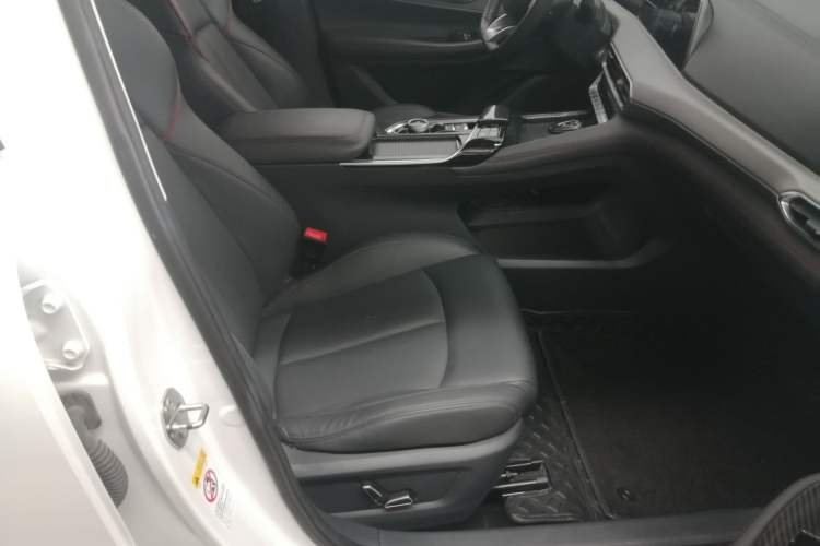 Used Changan UNI-T 2020 1.5T Flagship Version
