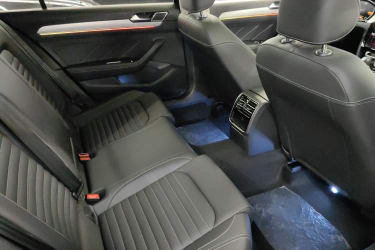 Used Volkswagen Magotan 2024 2 Million Units of Zhongxiang Version 280TSI DSG Comfort Edition
