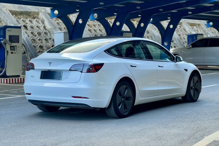 Used Tesla Model 3 2022 Rear-Wheel-Drive Version