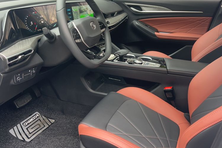 Used Changan Eado 2024 PLUS Blue Whale NE 1.4T GDI DCT High-Energy Edition
