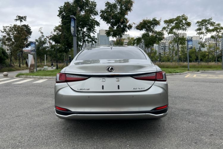 Used Lexus ES 2021 260 Excellence Edition