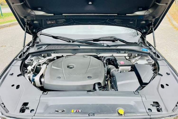 Used Volvo V90 2019 Cross Country T5 AWD Smart Range Version China V Standard