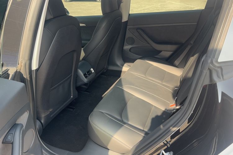 Used Tesla Model 3 2022 Rear-Wheel-Drive Version
