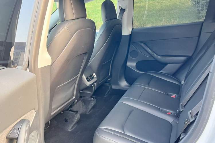 Used Tesla Model Y 2022 Rear-Wheel-Drive Version
