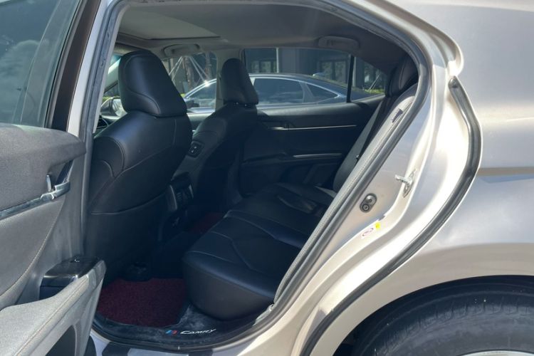 Used Toyota Camry 2018 2.0G Luxury Edition