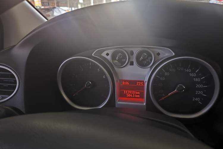 Used Ford Focus 2013 Hatchback Classic 1.8L Automatic Base Model
