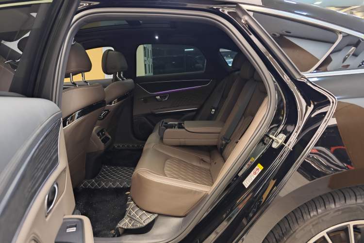 Used BYD Han 2023 DM-i Champion Edition 121KM Prestige Model
