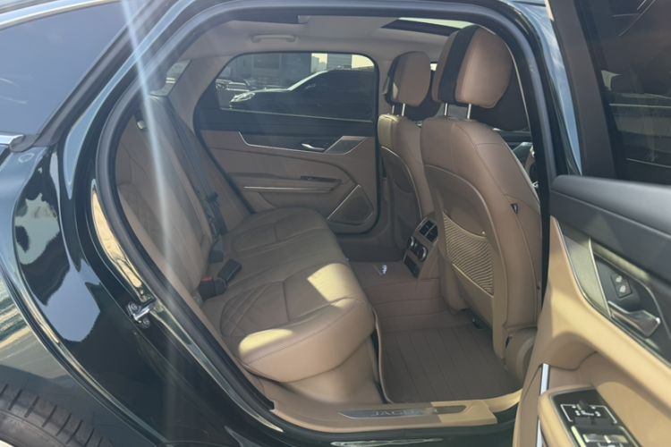 Used Jaguar XFL 2022 XFL 2.0T P250 Two-Wheel-Drive Prestige Luxury Edition
