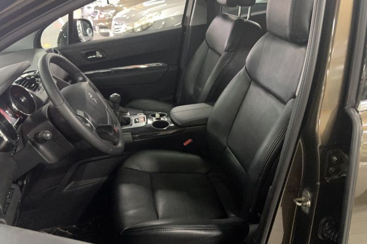 Used Peugeot 3008 2015 2.0L Manual Classic Edition
