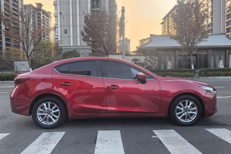 Used Mazda Mazda 3 Axela 2017 Sedan 1.5L Automatic Luxury Model Emission Standard China V

