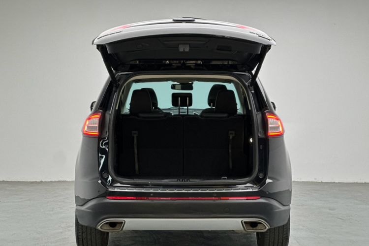 Used Ford Edge 2018 EcoBoost 245 Two-Wheel-Drive Titanium 7-Seater China V Standard
