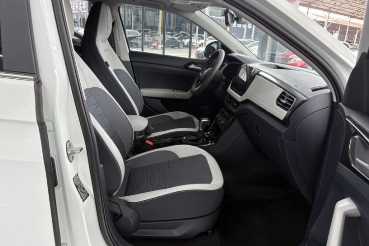 Used Volkswagen Tharu 2025 New Sharp 1.5L Ambitious Edition
