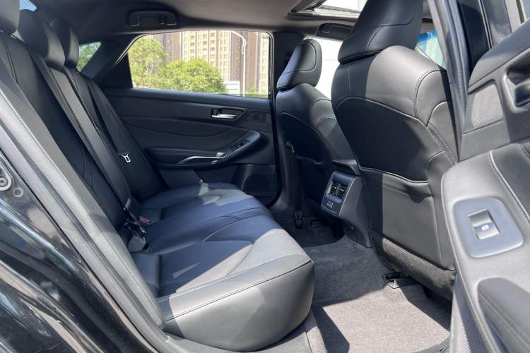 Used Toyota Avalon 2022 2.0L Luxury Edition
