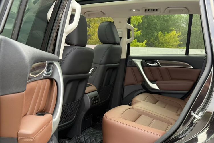 Used Haval H9 2017 2.0T Gasoline 4x4 Premium 5-Seater
