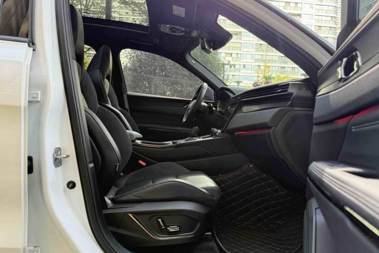 Used Lynk & Co 01 EM-P 2021 1.5TD PHEV Halo
