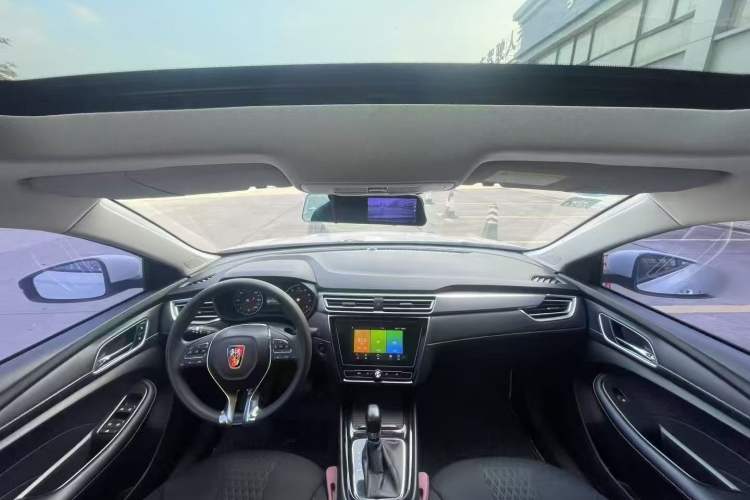 Used Roewe i5 2019 1.5L Automatic 4G Connected Langyue Edition