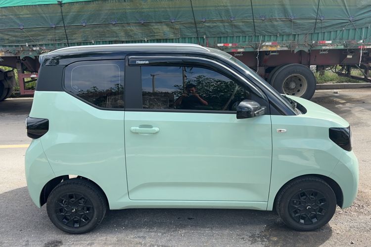Used Wuling Hongguang MINIEV 2024 3rd Generation 215km Advanced Version
