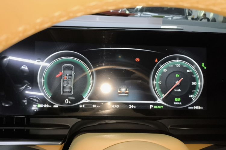 Used VOYAH Dream 2024 PHEV Ultra-Long Range Flagship Edition
