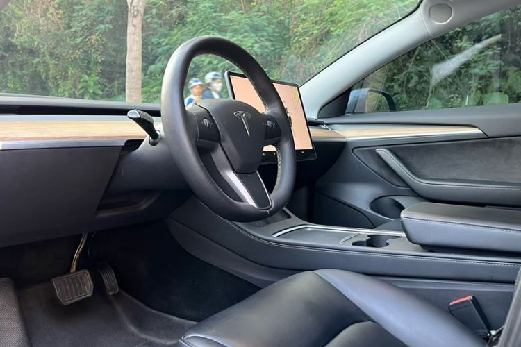 Used Tesla Model 3 2022 Rear-Wheel-Drive Version
