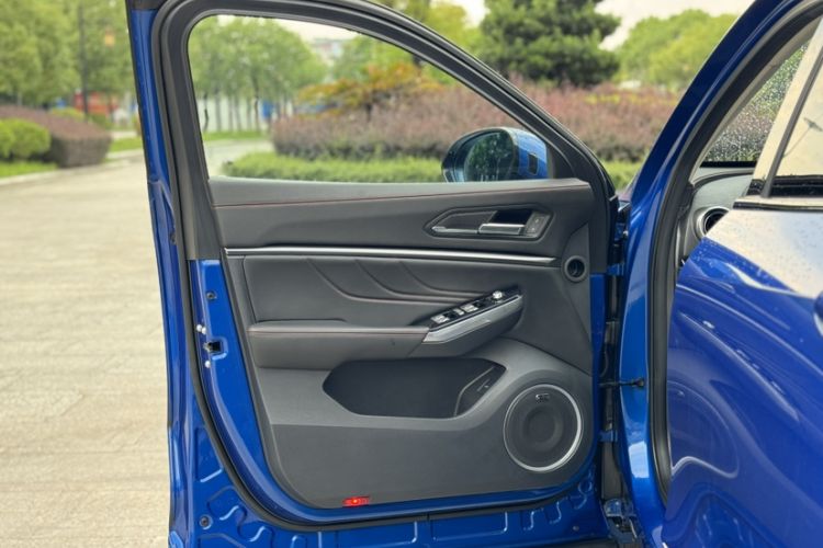 Used Wey VV5 2017 2.0T Ultra-Luxury Version
