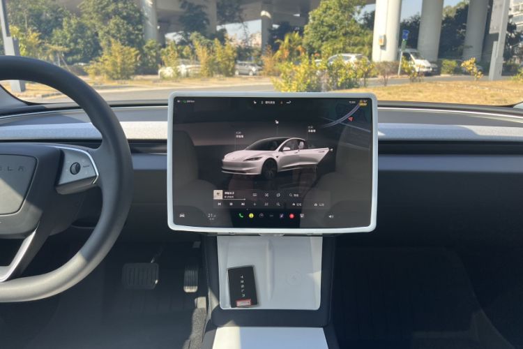 Used Tesla Model 3 2023 Rear-Wheel-Drive Version
