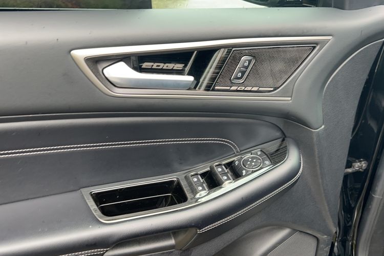 Used Ford Edge 2022 PLUS EcoBoost 245 Four-Wheel Drive Platinum Edition 7-Seater
