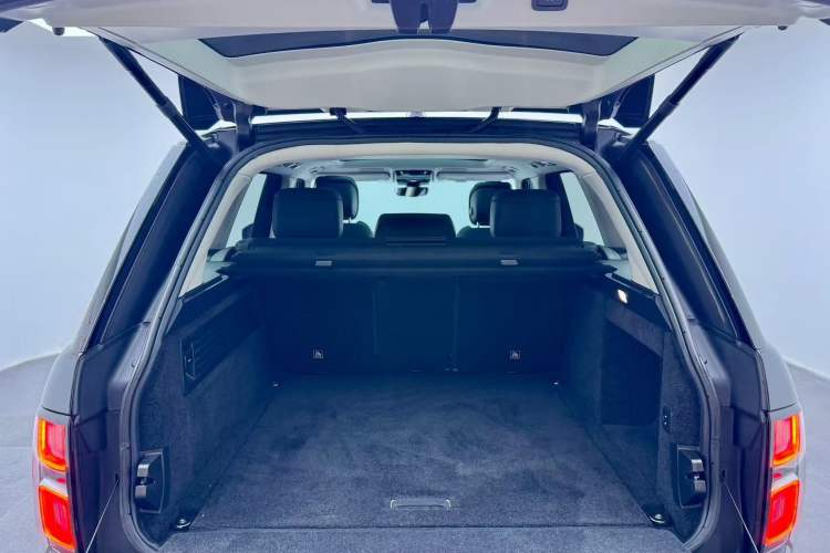 Used Land Rover Range Rover 2022 3.0 L6 360 PS Grand Edition
