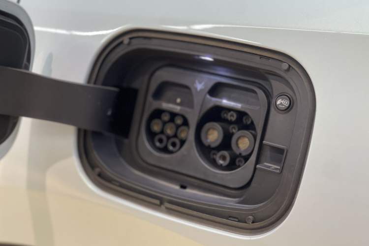 Used ARCFOX Alpha T5 2024 520 MAX
