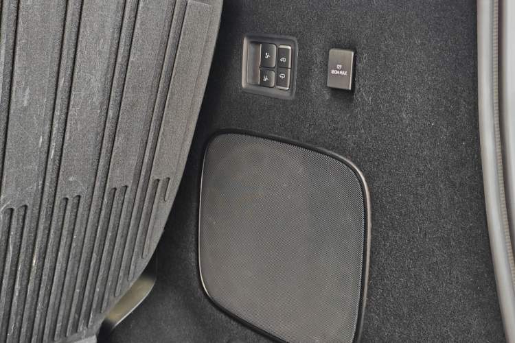 Used XPeng X9 2024 610 Long-Range Pro