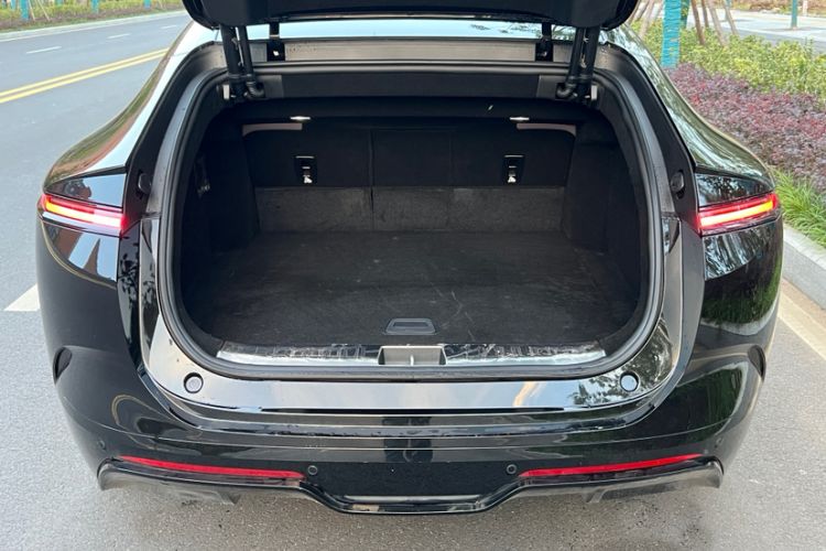 Used  12 2025 Ultra Extended-Range Edition