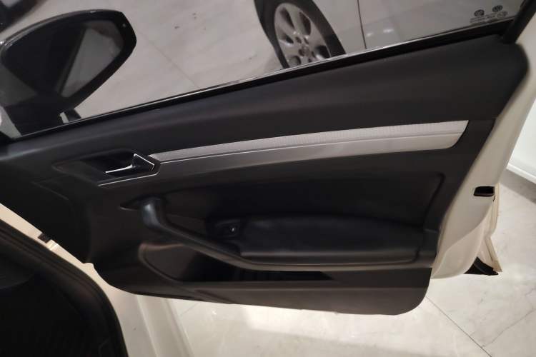 Used Volkswagen Lamando 2019 230TSI DSG Fashion Edition China V Standard
