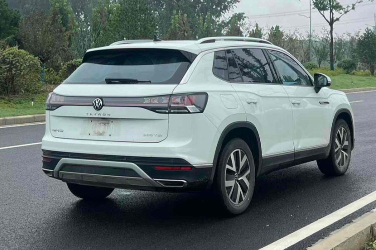 Used Volkswagen Tayron 2023 300TSI Two-Wheel-Drive Luxury Plus Advanced Edition