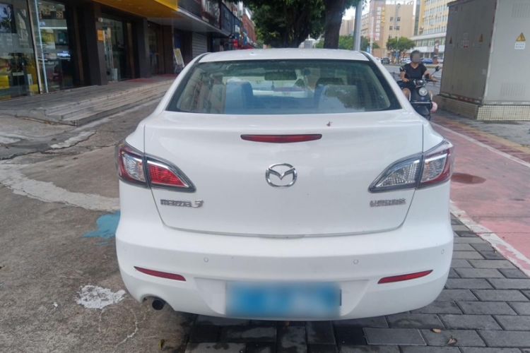 Used Mazda Mazda 3 2015 Sedan 1.6L Automatic Comfort Model