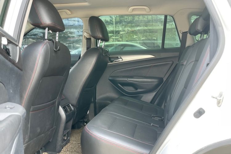 Used Changan CS75 2015 1.8T Automatic 4x4 Prestige Model China V Emission Standard
