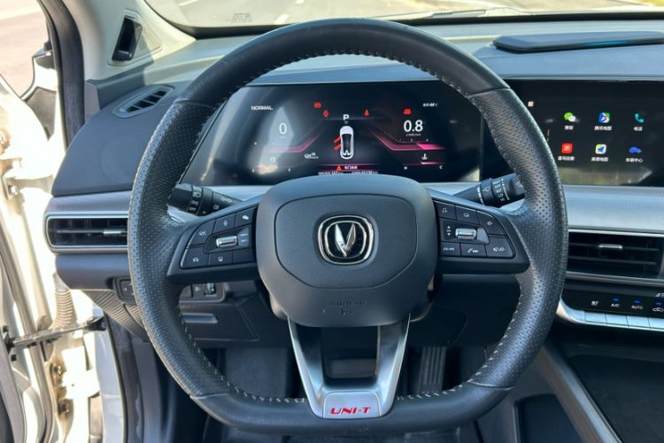 Used Changan UNI-T 2020 1.5T Prestige Version
