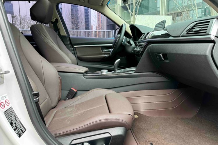 Used BMW 3 Series 2018 320Li Leading Luxury Package
