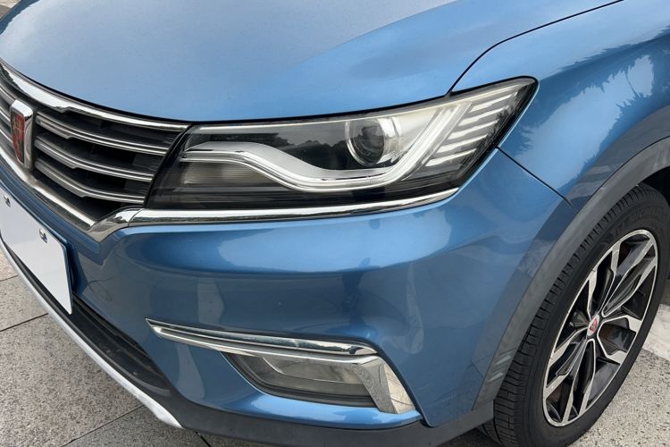 Used Roewe RX5 2016 20T Two-Wheel Drive Automatic Internet Smart Edition
