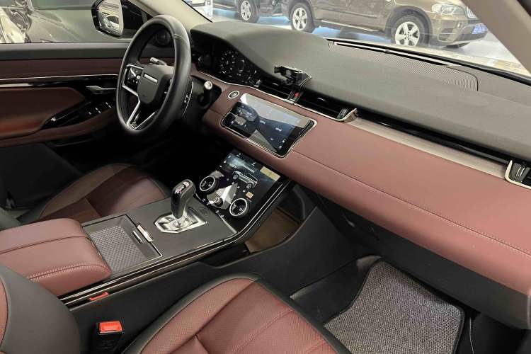 Used Land Rover Range Rover Evoque 2022 Facelifted Aurora L 249 PS R-Dynamic Luxury Edition