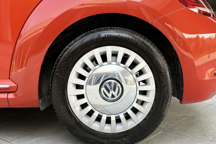 Used Volkswagen Beetle 2018 180TSI Joyful Orange Edition