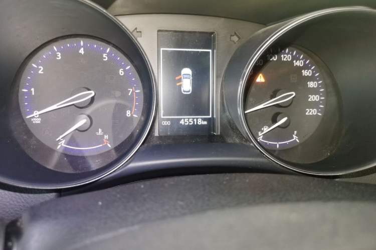 Used Toyota IZOA 2018 2.0L Yichi Version China VI Standard
