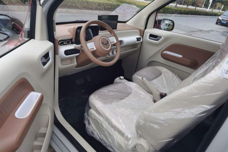 Used Wuling Hongguang MINIEV 2024 3rd Generation 215km Youth Edition
