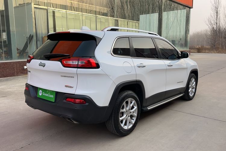 Used  Cherokee 2016 2.4L Leading Edition
