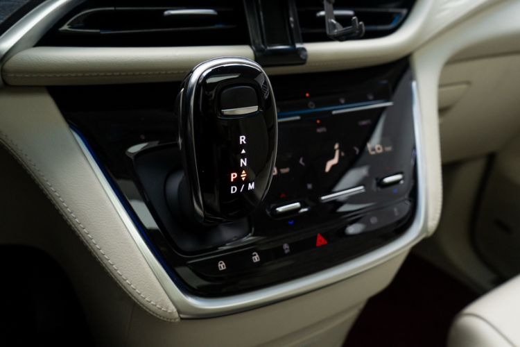 Used Buick GL8 2021 Avenir Aivia 7-Seater Luxury Edition
