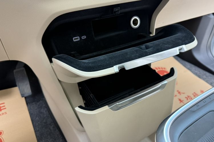 Used Buick Century 2023 2.0T Seven-Seater Deluxe Edition