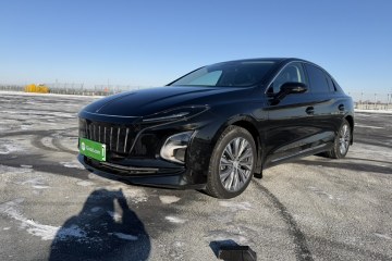 Used Hongqi E-QM5 2022 431 km Charge & Enjoy Edition