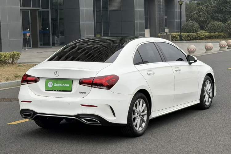 Used Mercedes-Benz A-Class 2021 A 200 L Sport Sedan Fashion Model
