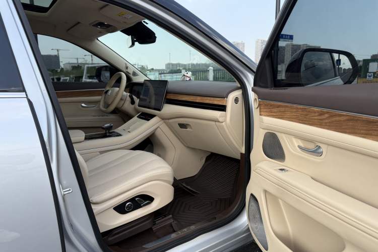 Used Hima AITO M7 2024 1.5T Rear-Drive Plus Version 5 Seats
