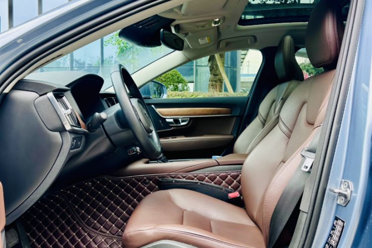 Used Volvo S90 2020 T5 Zhiyi Luxury Edition
