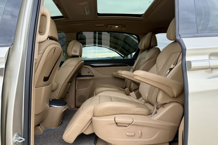 Used Buick GL8 2017 ES 28T Luxury Model China V Standard
